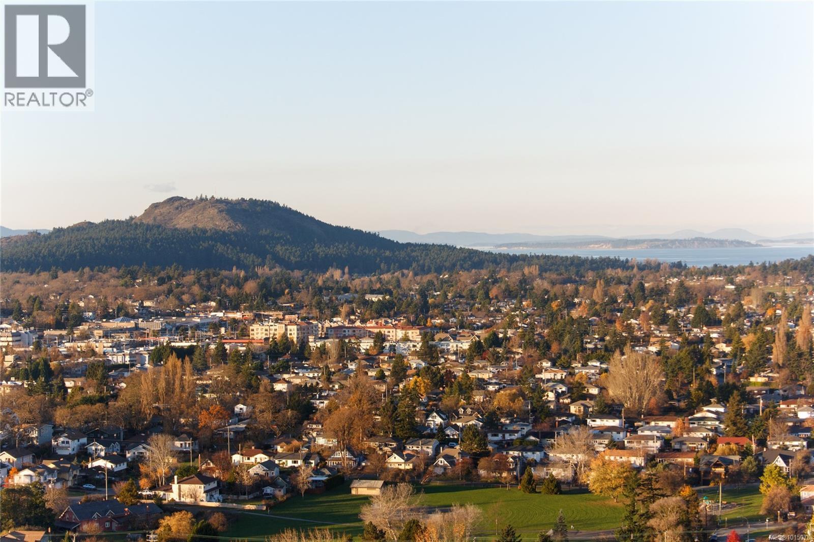  1941 Mayfair Drive, Saanich