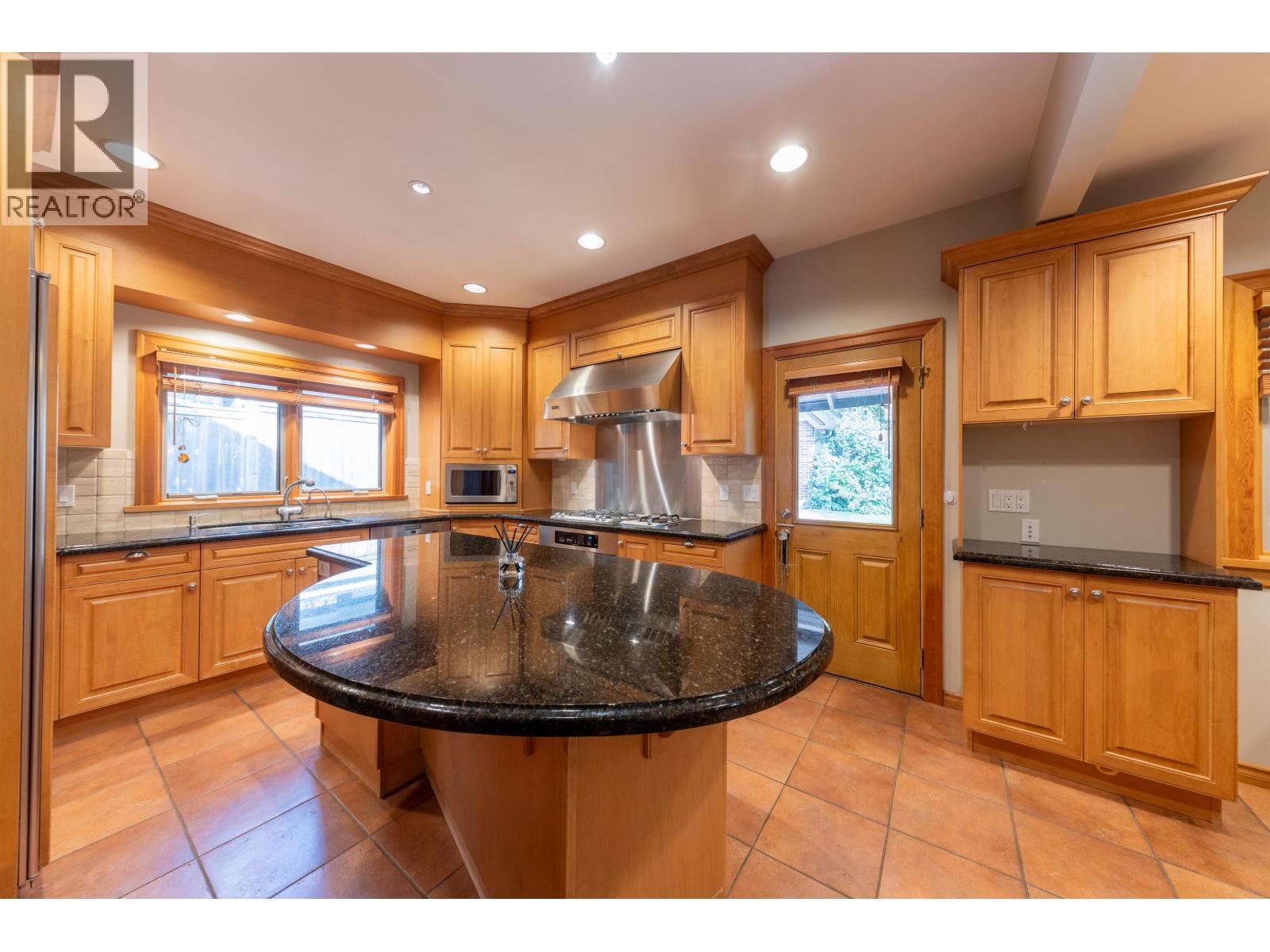 6026 ANGUS DRIVE, Vancouver