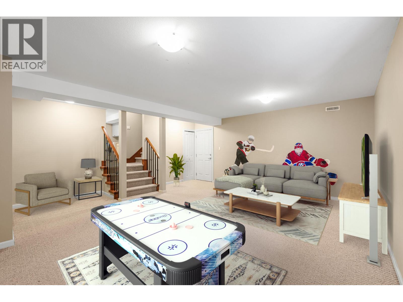 2958 MAHON AVENUE, North Vancouver