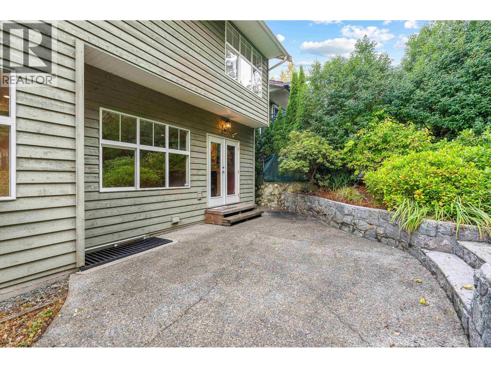 2958 MAHON AVENUE, North Vancouver