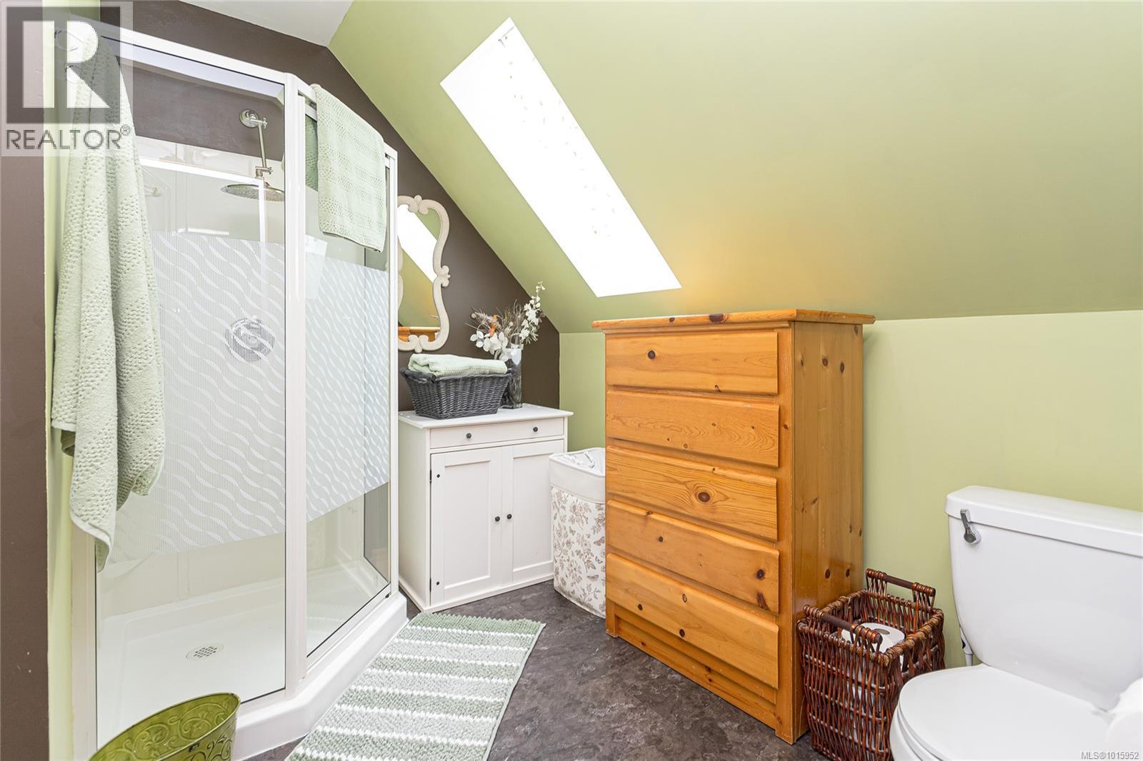 10821 Chemainus Rd, Saltair