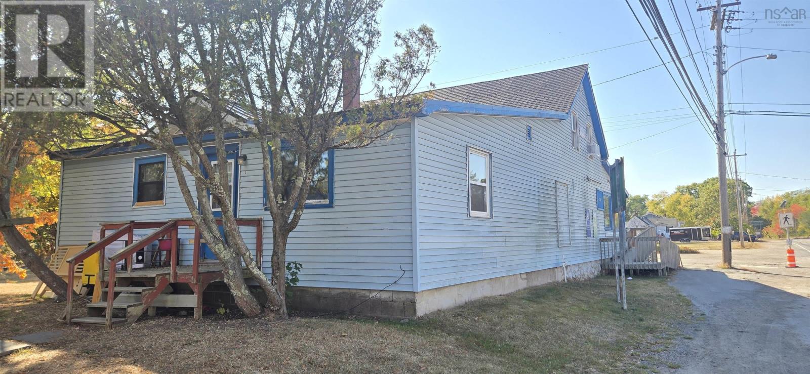 Property 3 of 21 of 2082 Highway 1