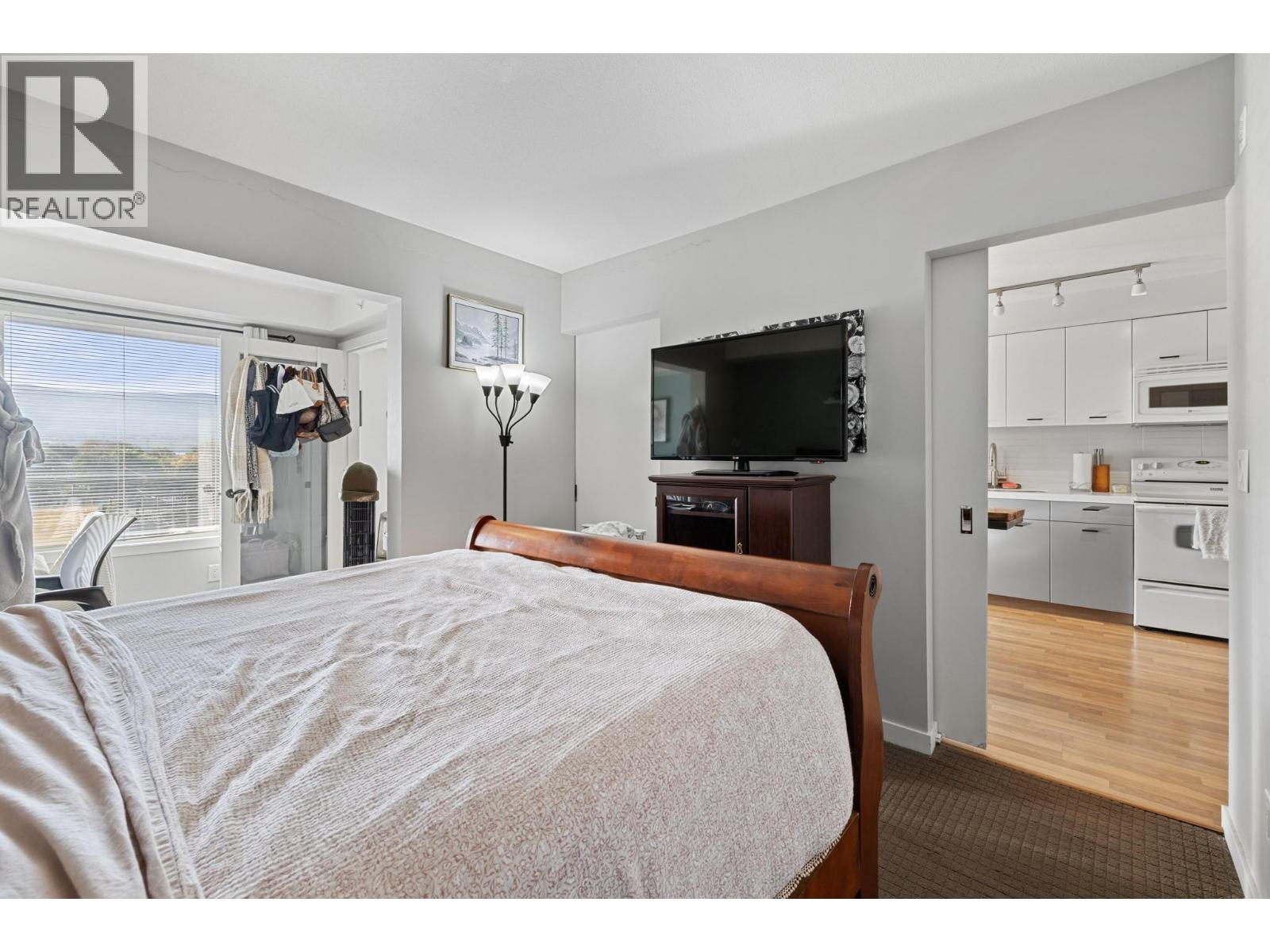406 1550 Dickson Avenue, Kelowna