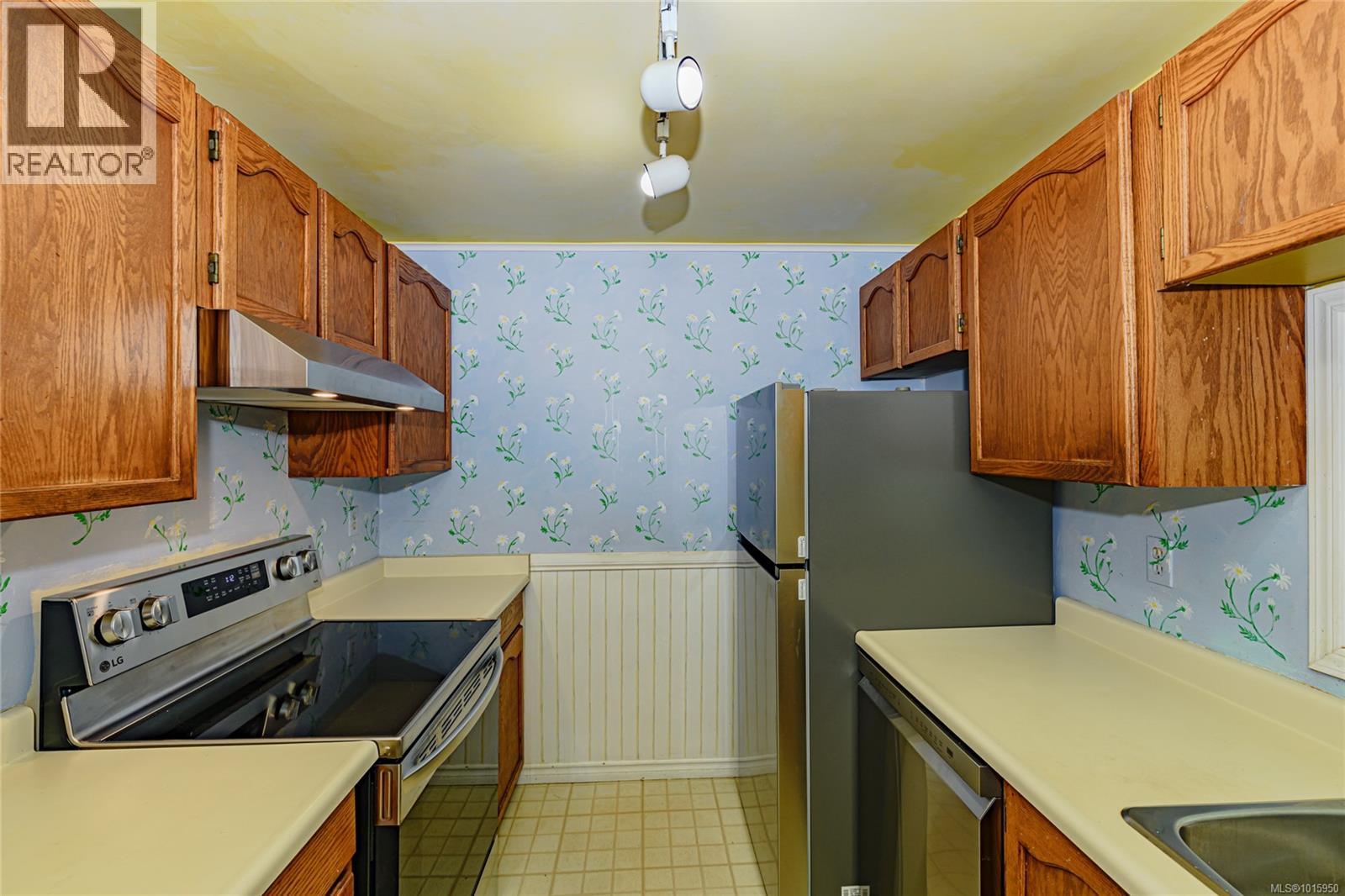 311 1010 Bristol Road, Saanich