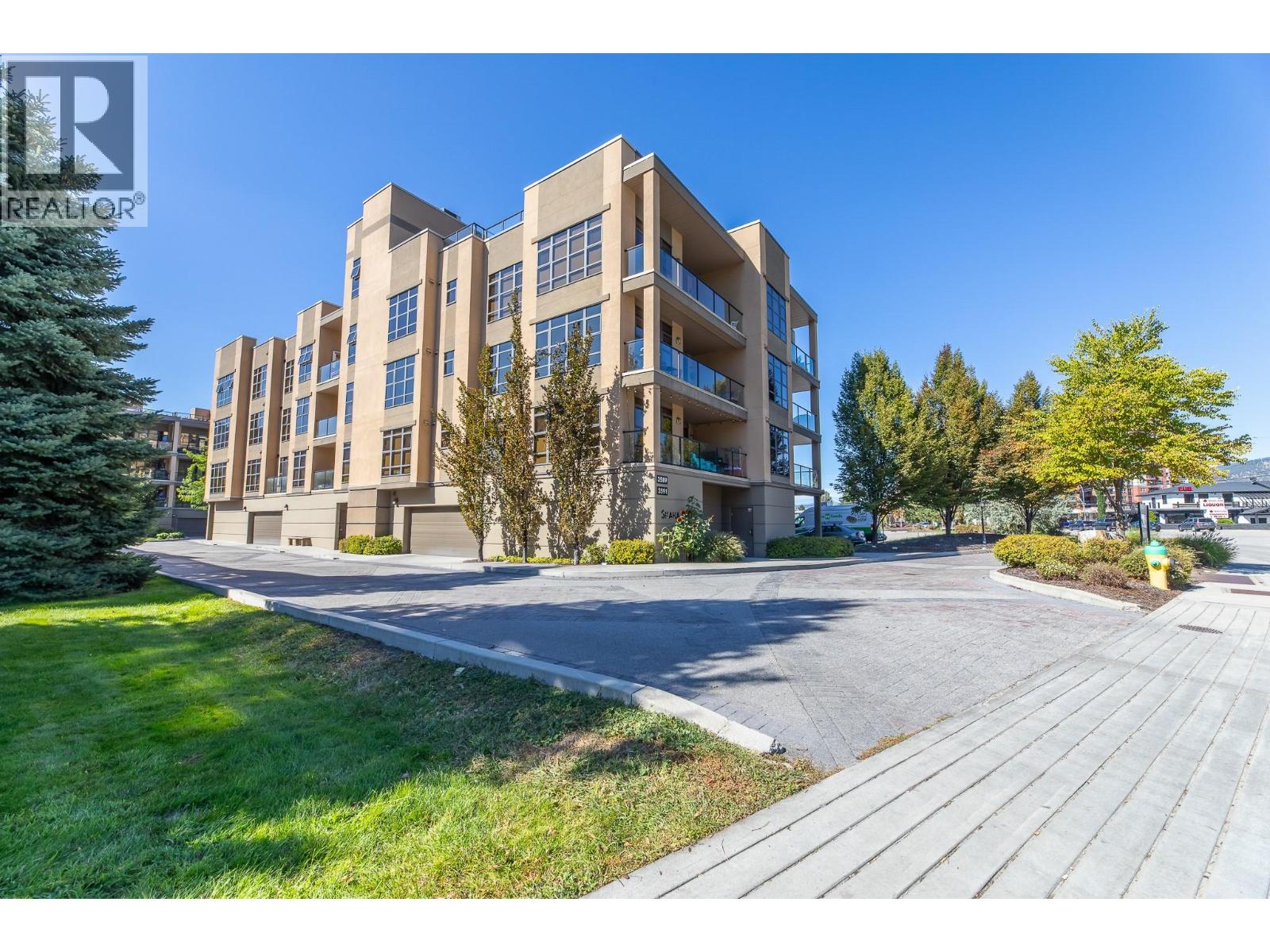 204 3589 Skaha Lake Road, Penticton