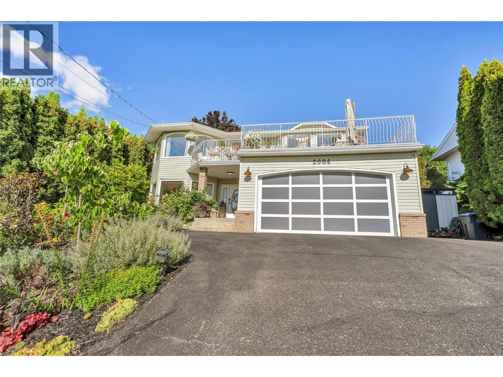  2084 Shamrock Drive, West Kelowna