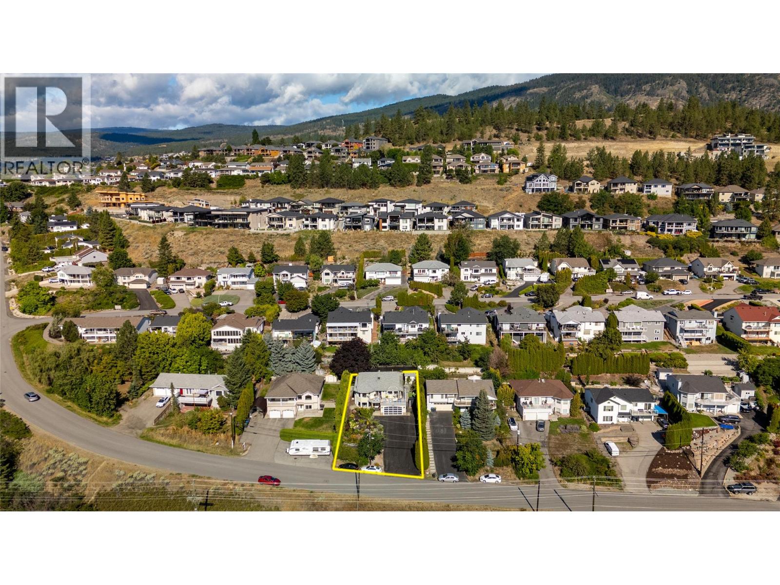  2084 Shamrock Drive, West Kelowna