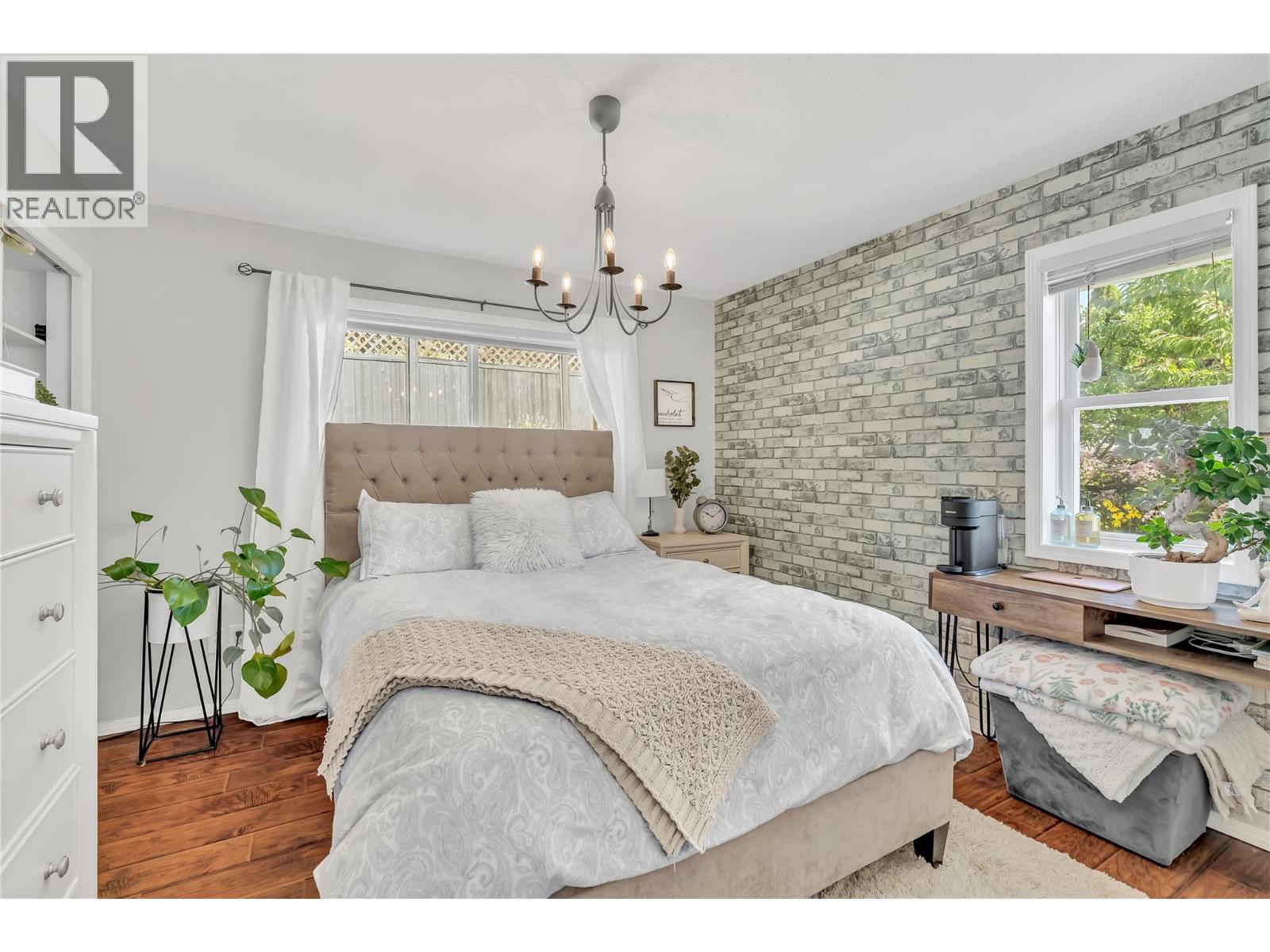  2084 Shamrock Drive, West Kelowna