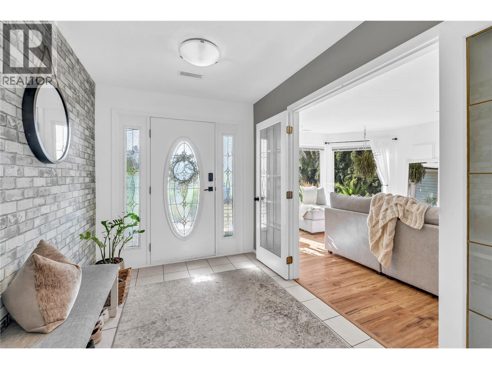  2084 Shamrock Drive, West Kelowna