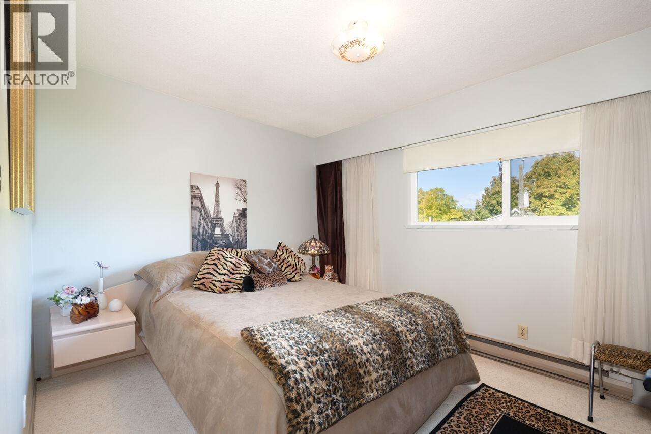 2155-57 W 15TH AVENUE, Vancouver