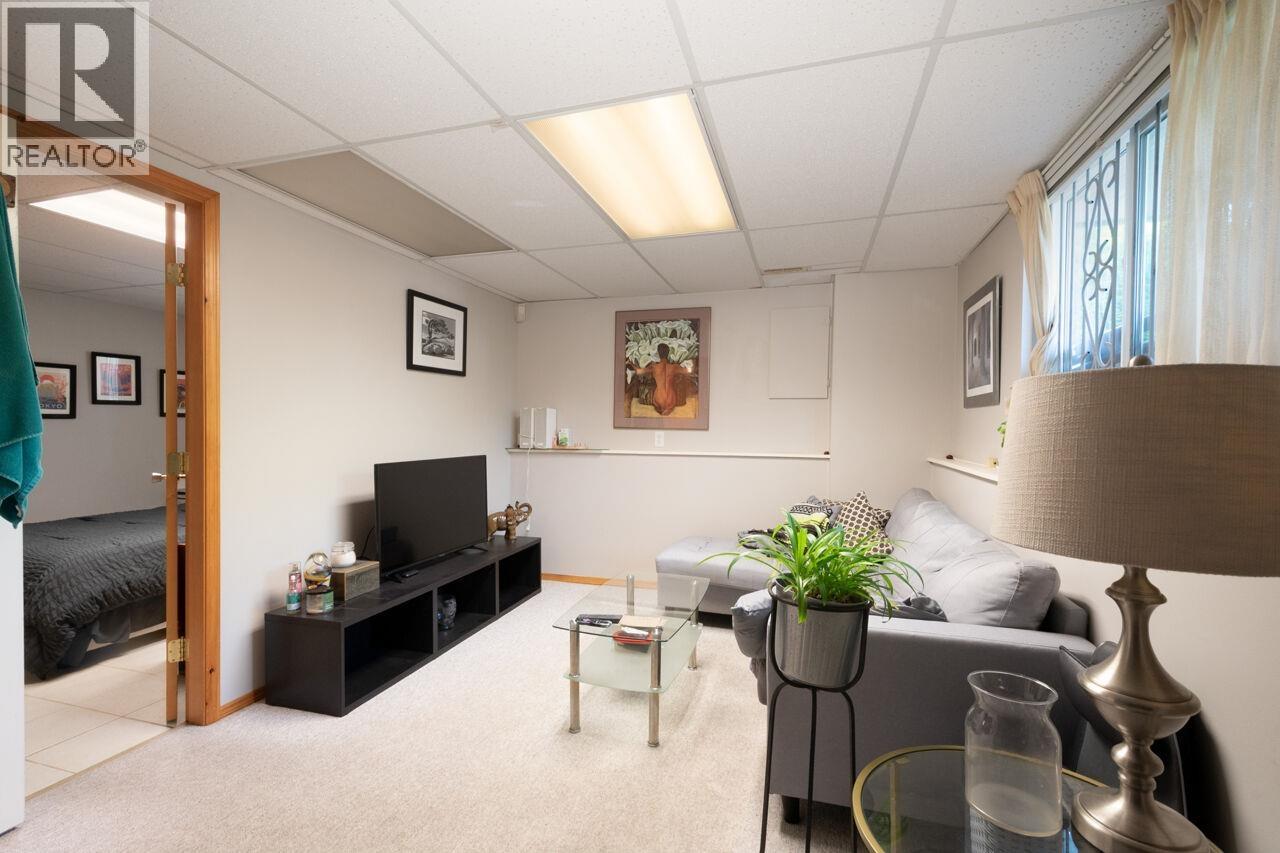 2155-57 W 15TH AVENUE, Vancouver