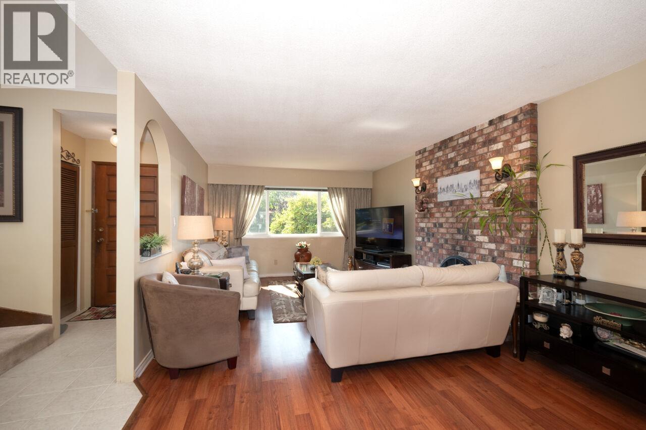 2155-57 W 15TH AVENUE, Vancouver