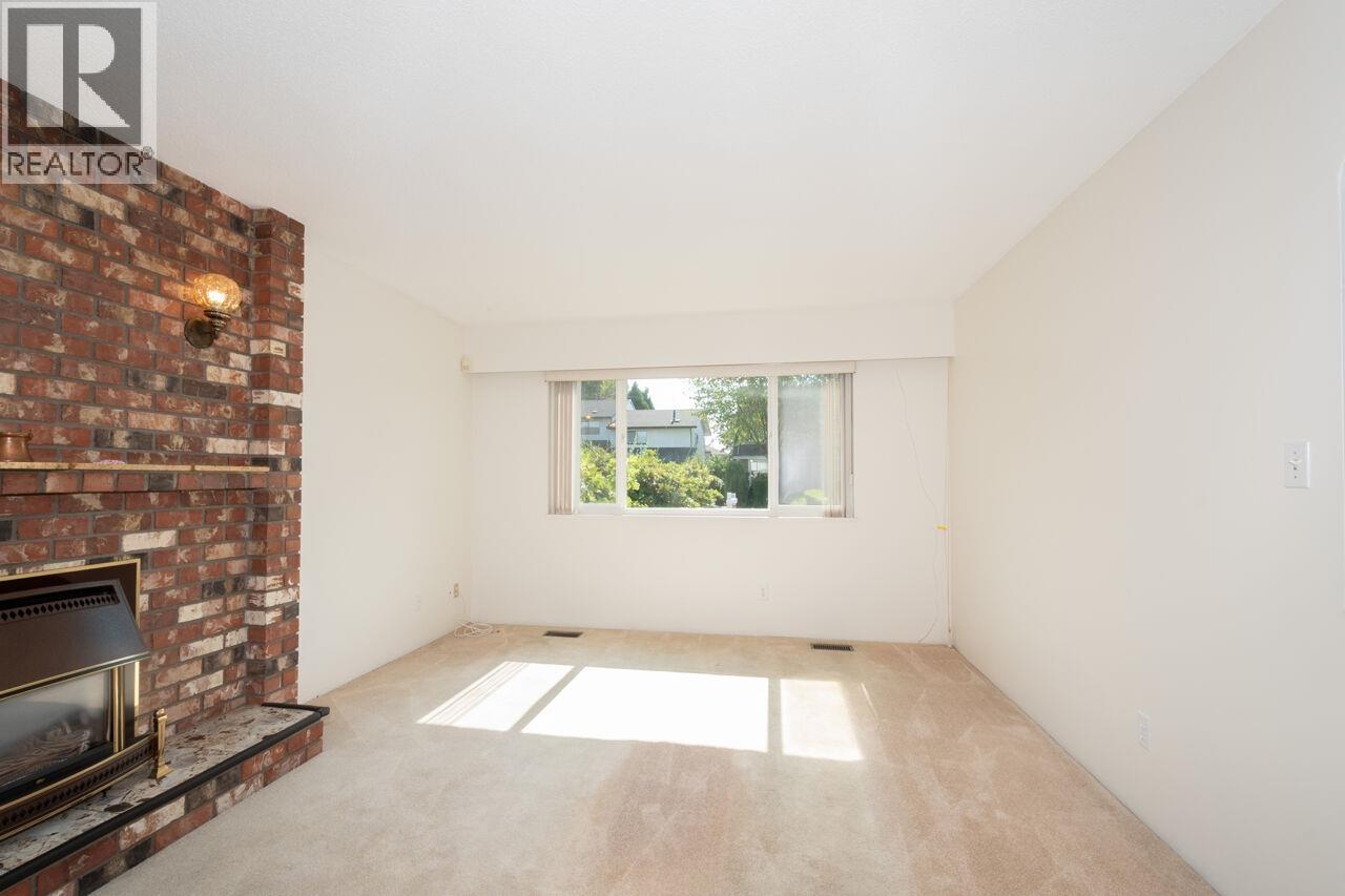 2155-57 W 15TH AVENUE, Vancouver