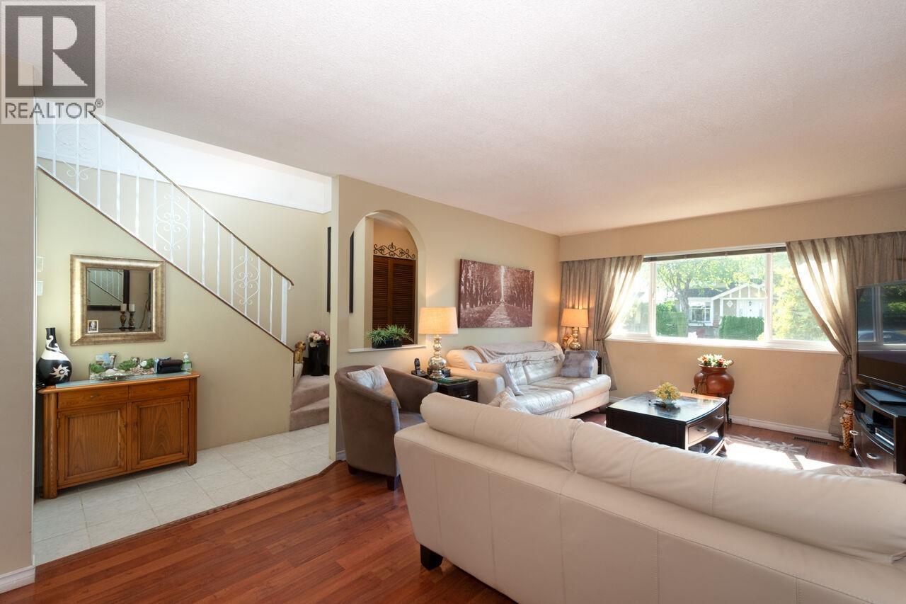 2155-57 W 15TH AVENUE, Vancouver