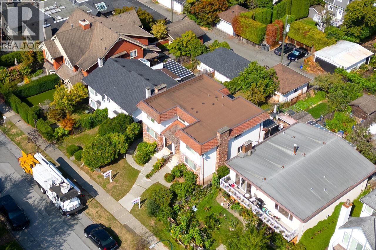 2155-57 W 15TH AVENUE, Vancouver