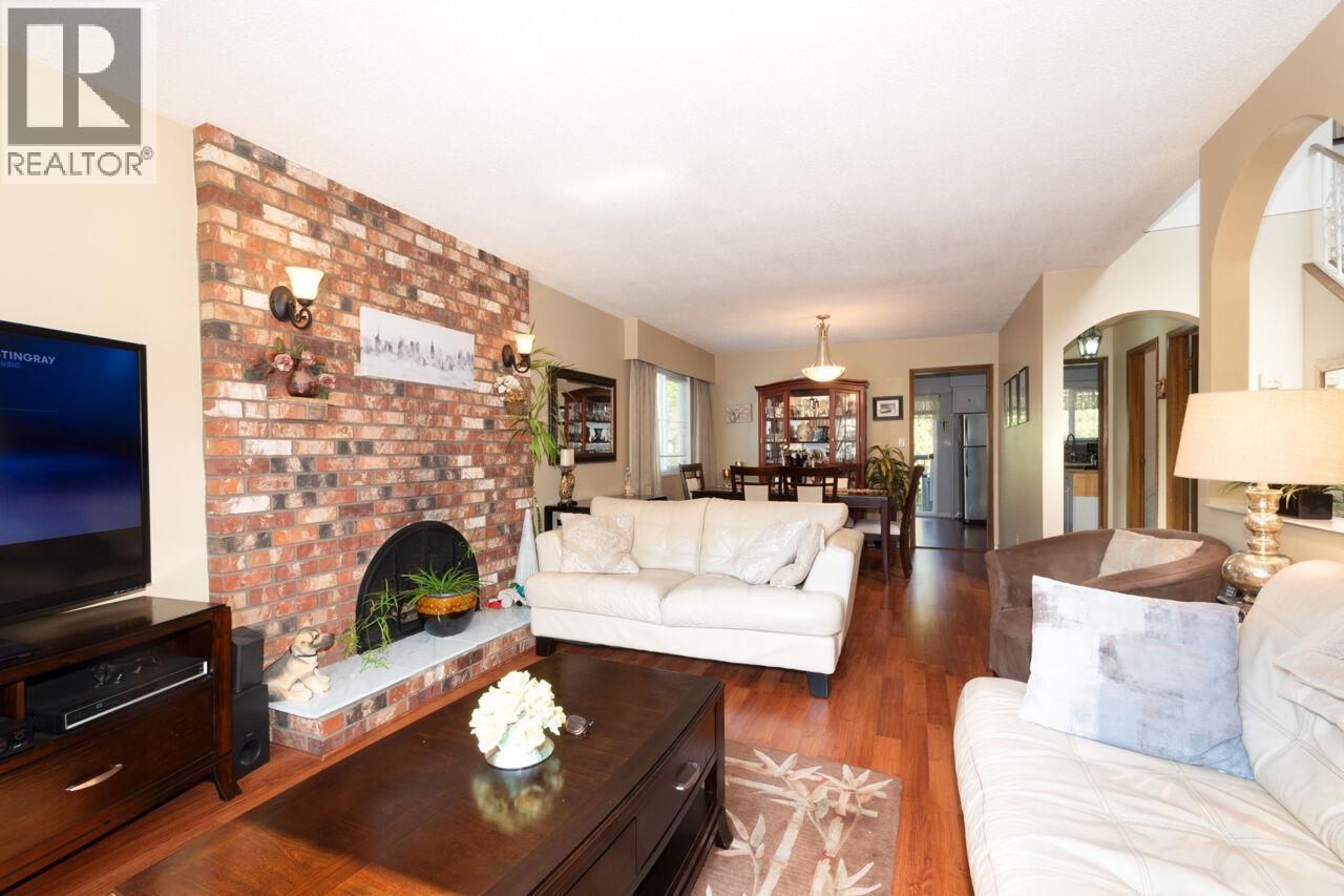 2155-57 W 15TH AVENUE, Vancouver