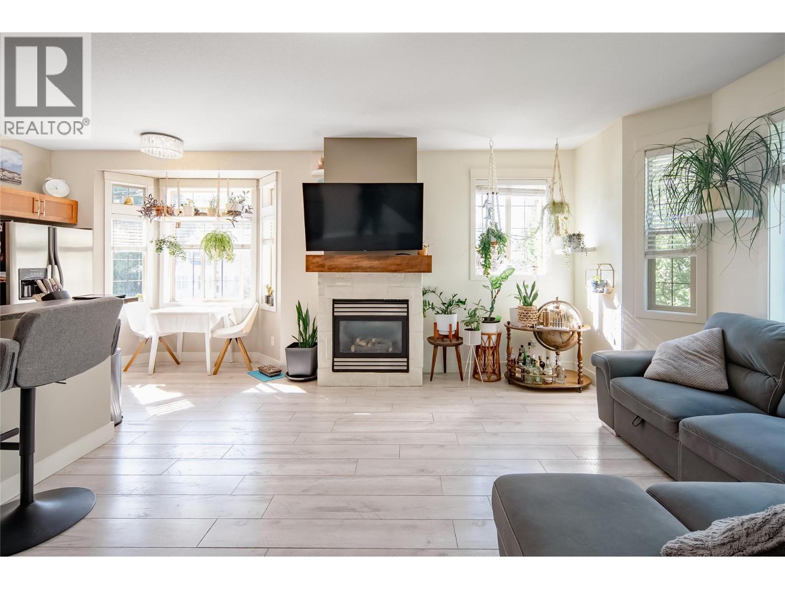 101 952 Lawson Avenue, Kelowna