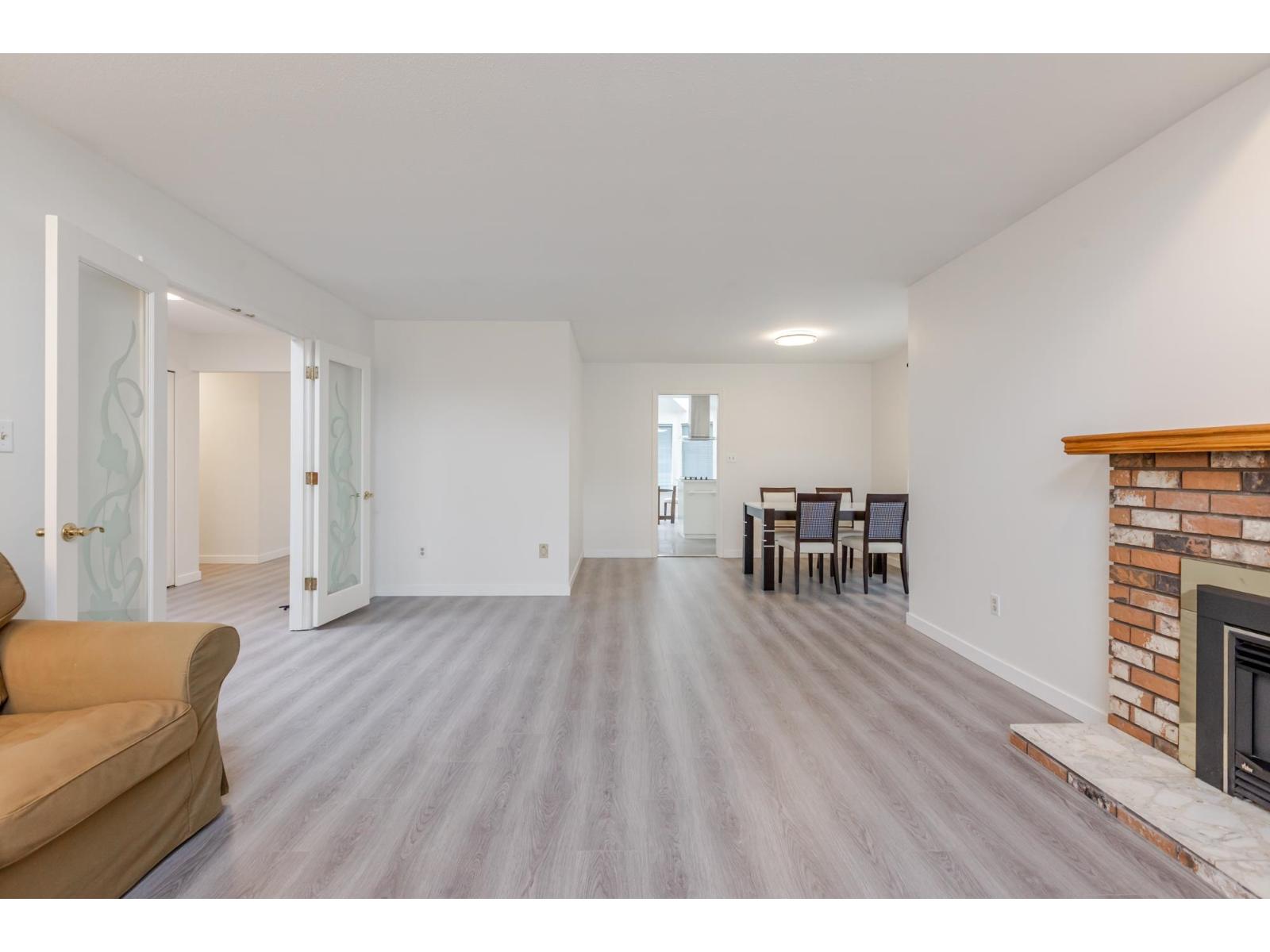 10467 GLENBROOK GROVE, Surrey