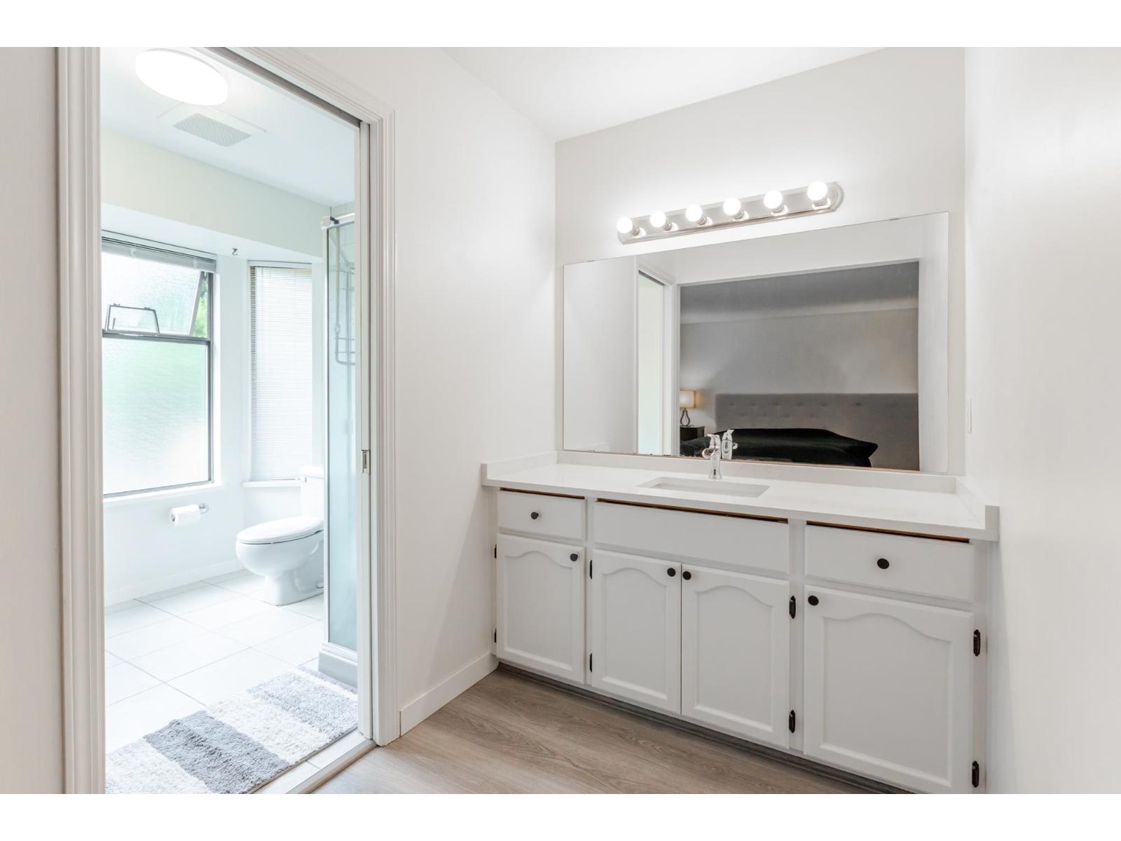 10467 GLENBROOK GROVE, Surrey