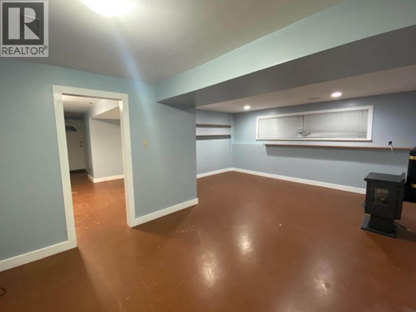 38159 HEMLOCK AVENUE, Squamish