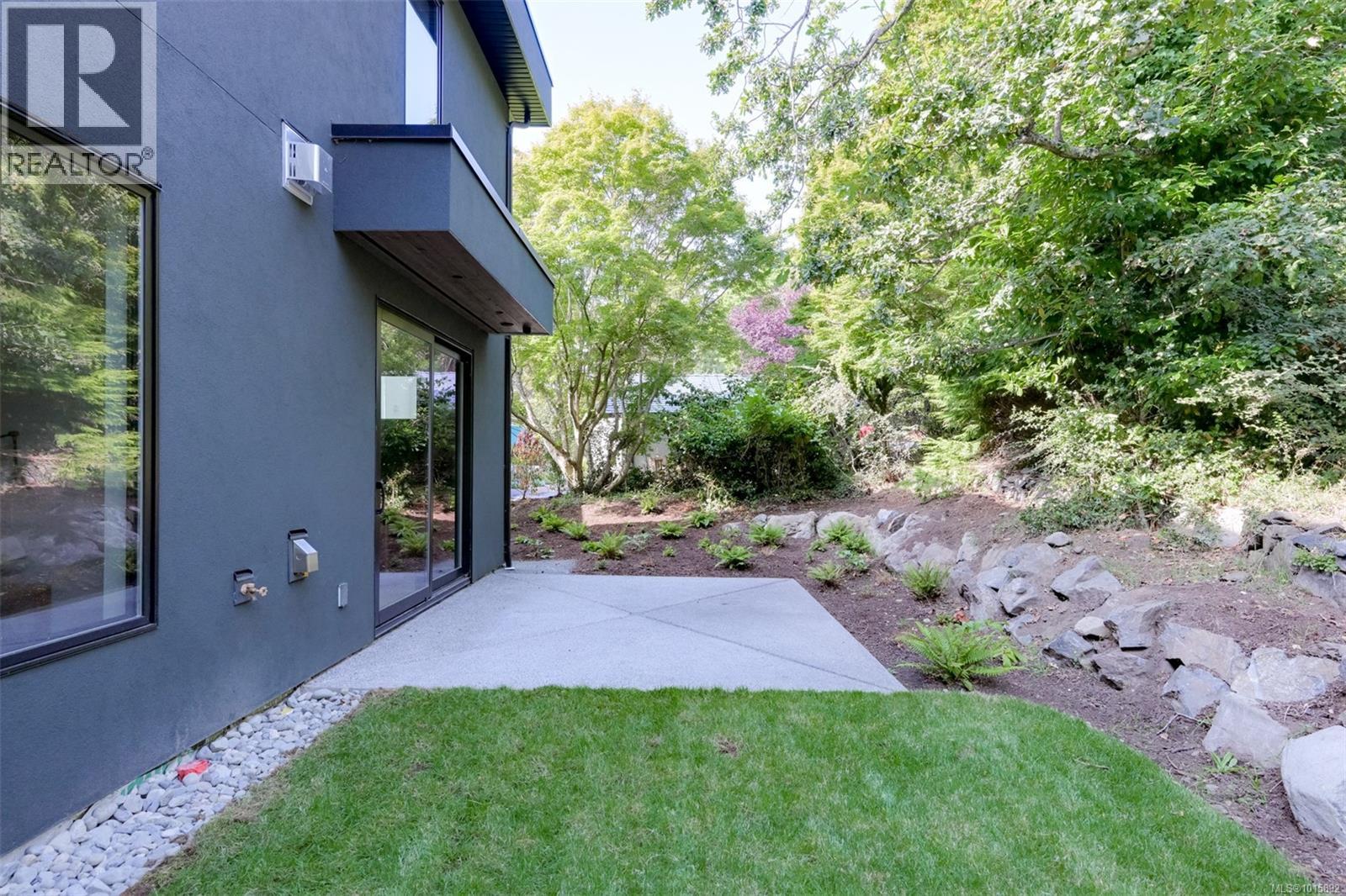 1542 Despard Avenue, Victoria