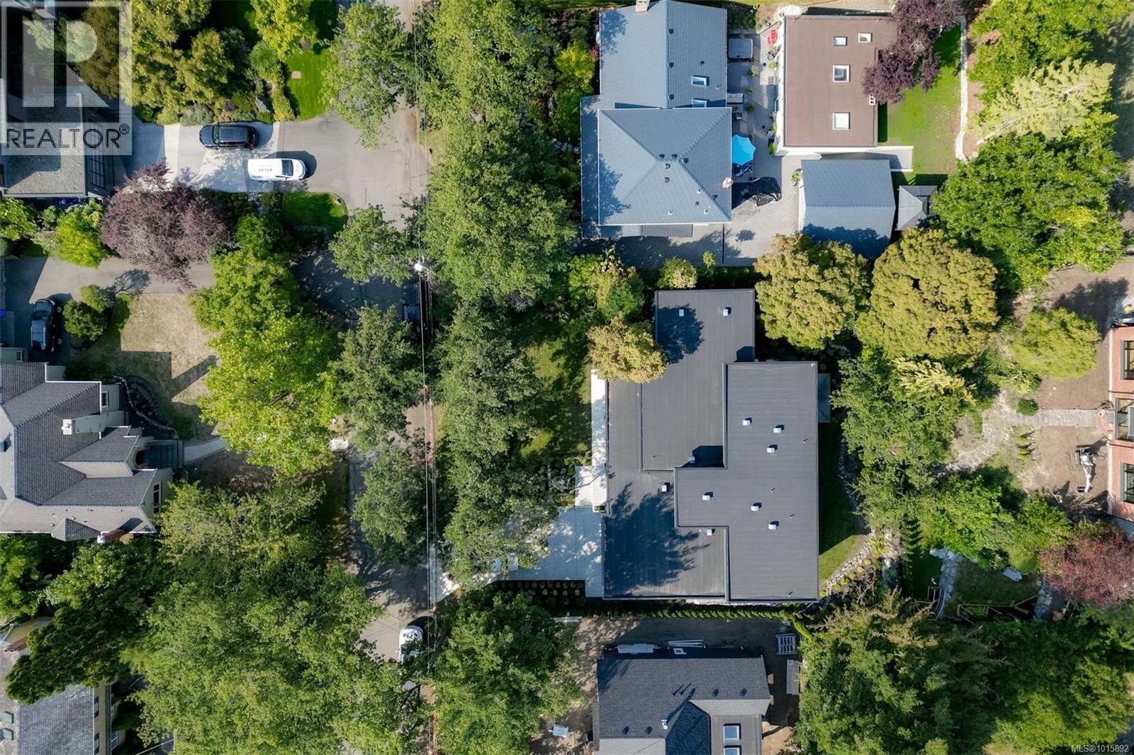  1542 Despard Avenue, Victoria