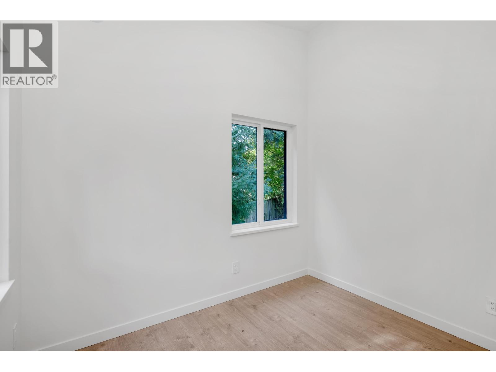 41727 GOVERNMENT ROAD, Squamish
