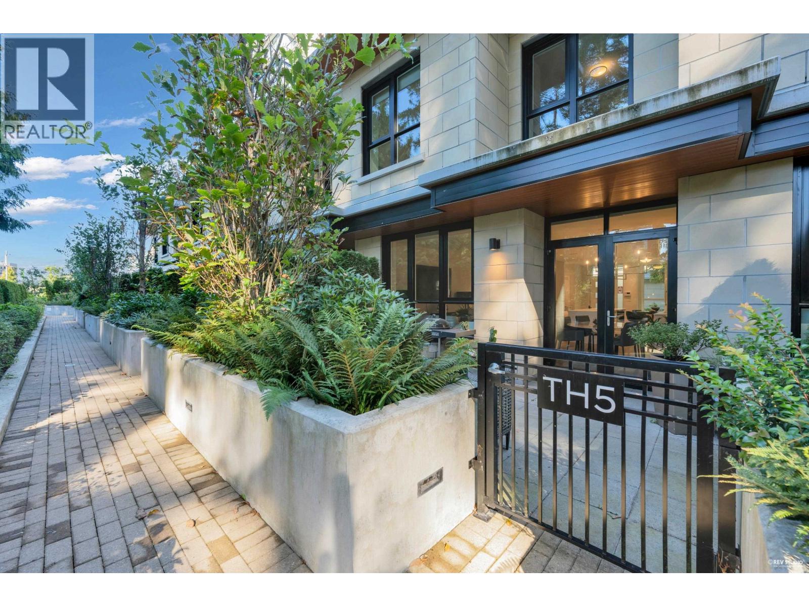 TH-5 5410 SHORTCUT ROAD, Vancouver