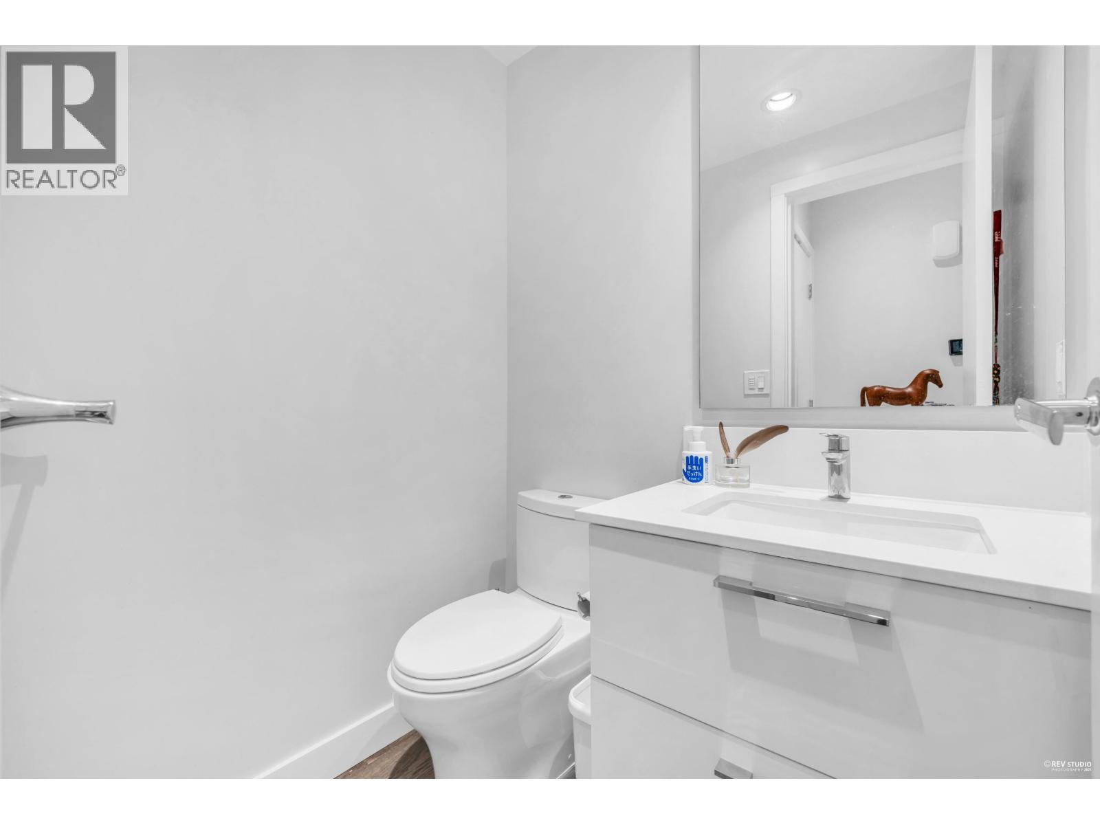 TH-5 5410 SHORTCUT ROAD, Vancouver