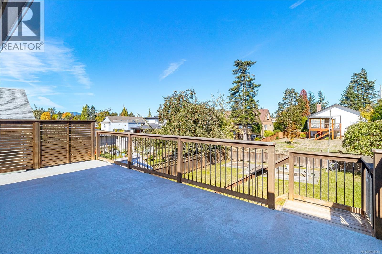  756 Snowdrop Avenue, Saanich
