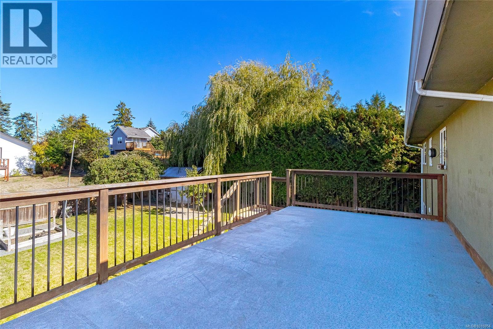  756 Snowdrop Avenue, Saanich
