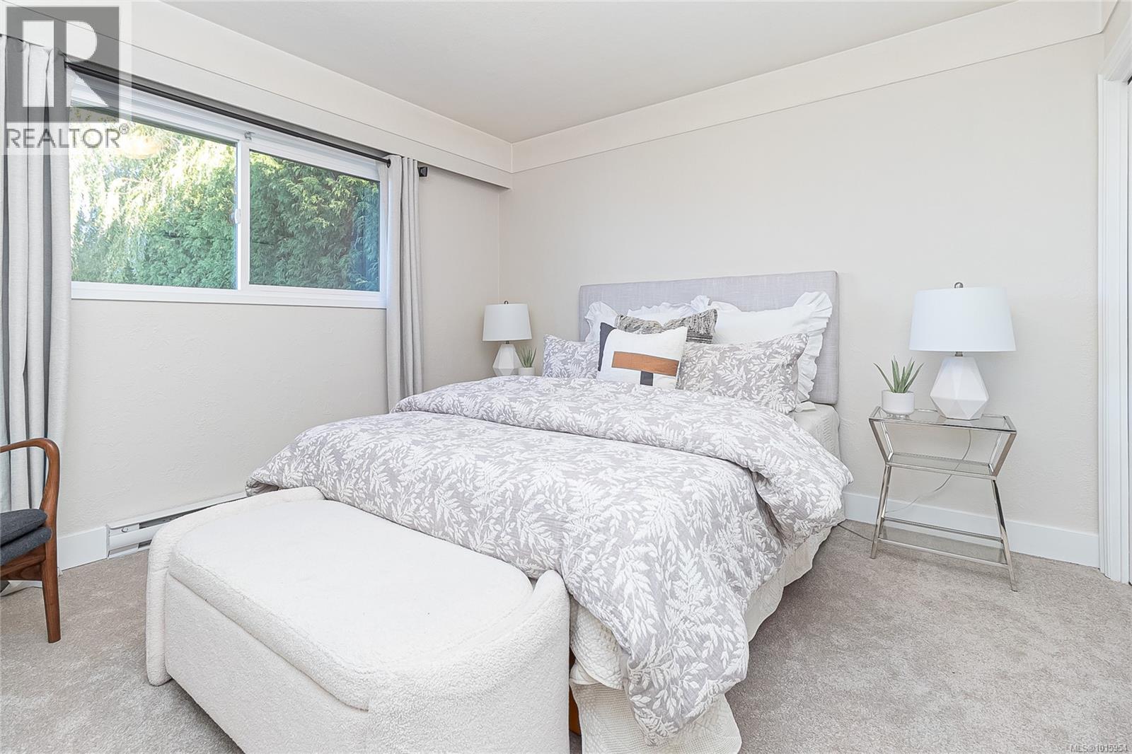  756 Snowdrop Avenue, Saanich
