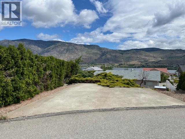  4008 LOBELIA Drive, Osoyoos