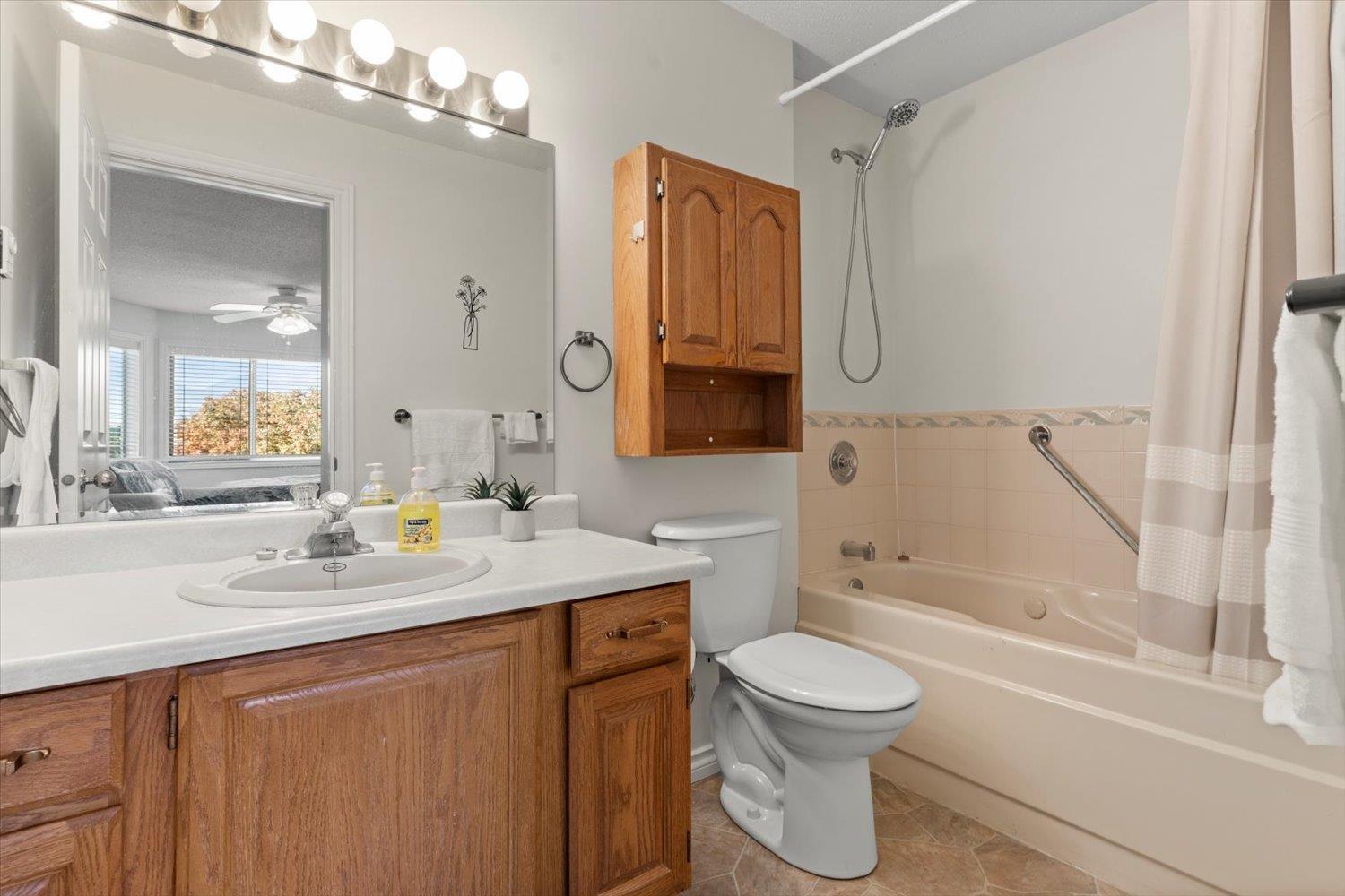 201 8985 MARY STREET, Chilliwack Proper West, Chilliwack