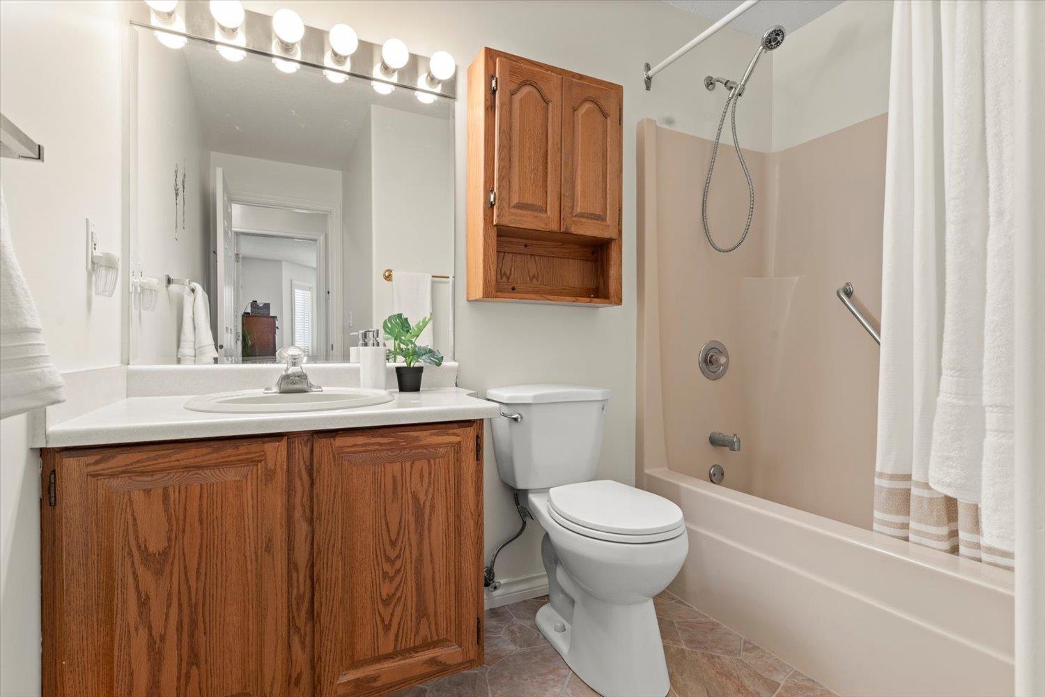 201 8985 MARY STREET, Chilliwack Proper West, Chilliwack