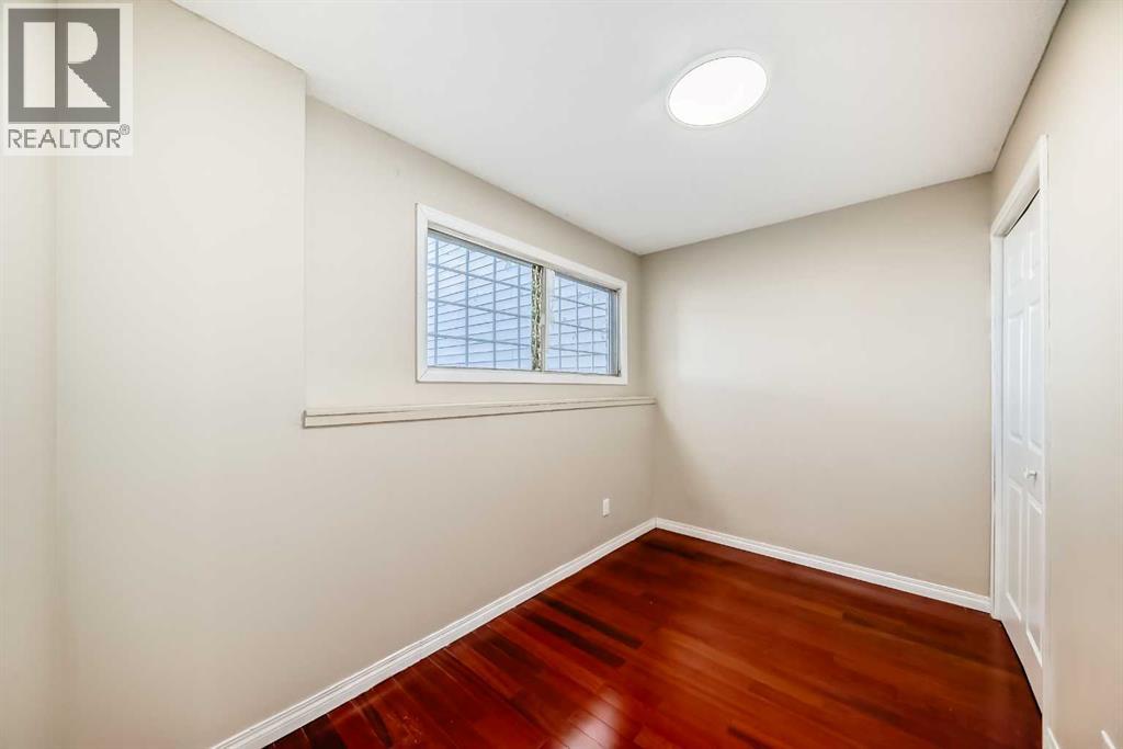 Single Family House Bi-level for Sale in  B Street SE Penbrooke Meadows Calgary 