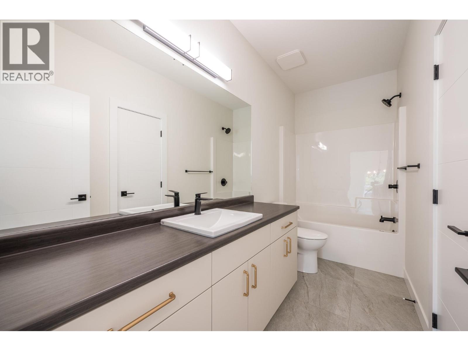 3228 BANK Road, Kamloops