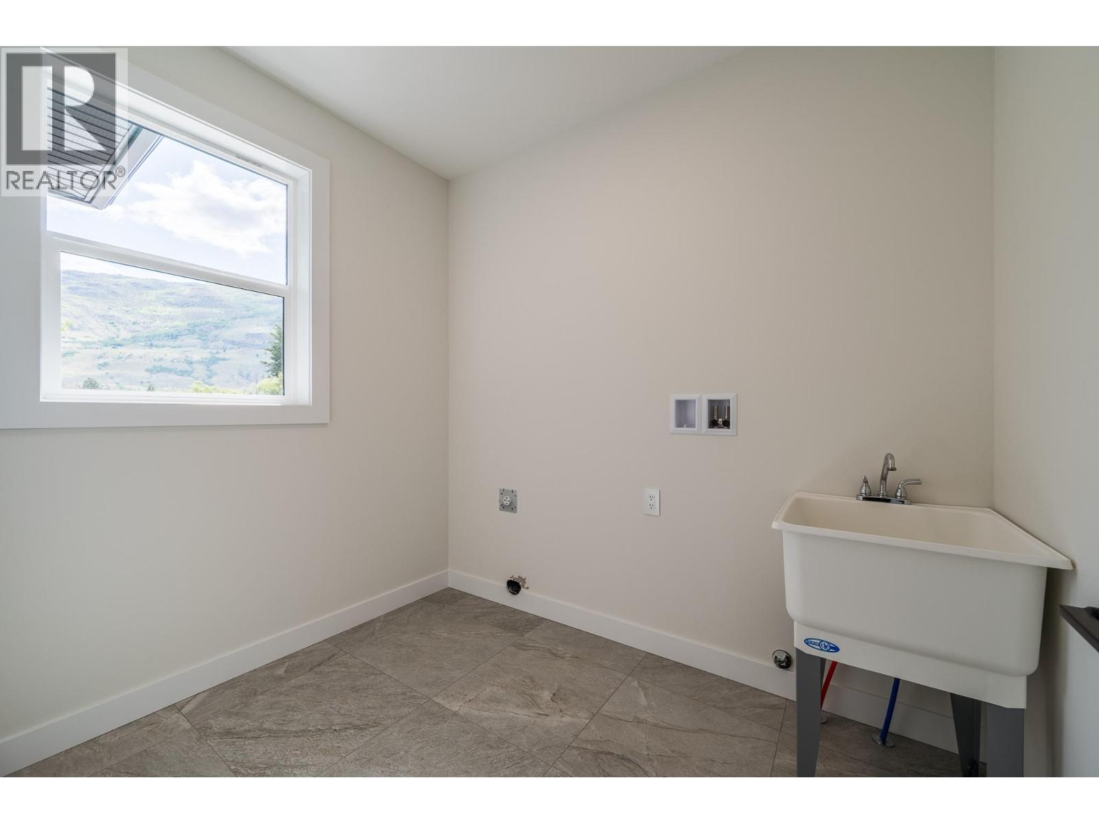 3228 BANK Road, Kamloops