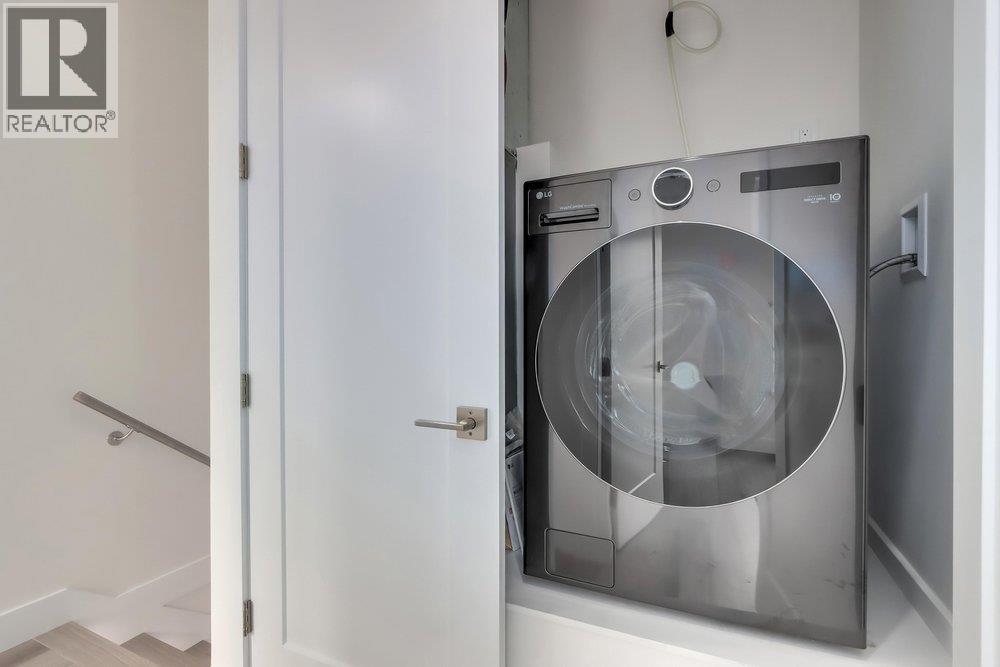 1 4257 KNIGHT STREET, Vancouver