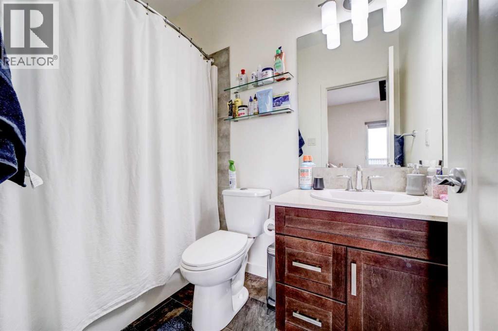 Single Family House Bungalow for Sale in  Mt Sundance Landing W Sunridge Lethbridge 