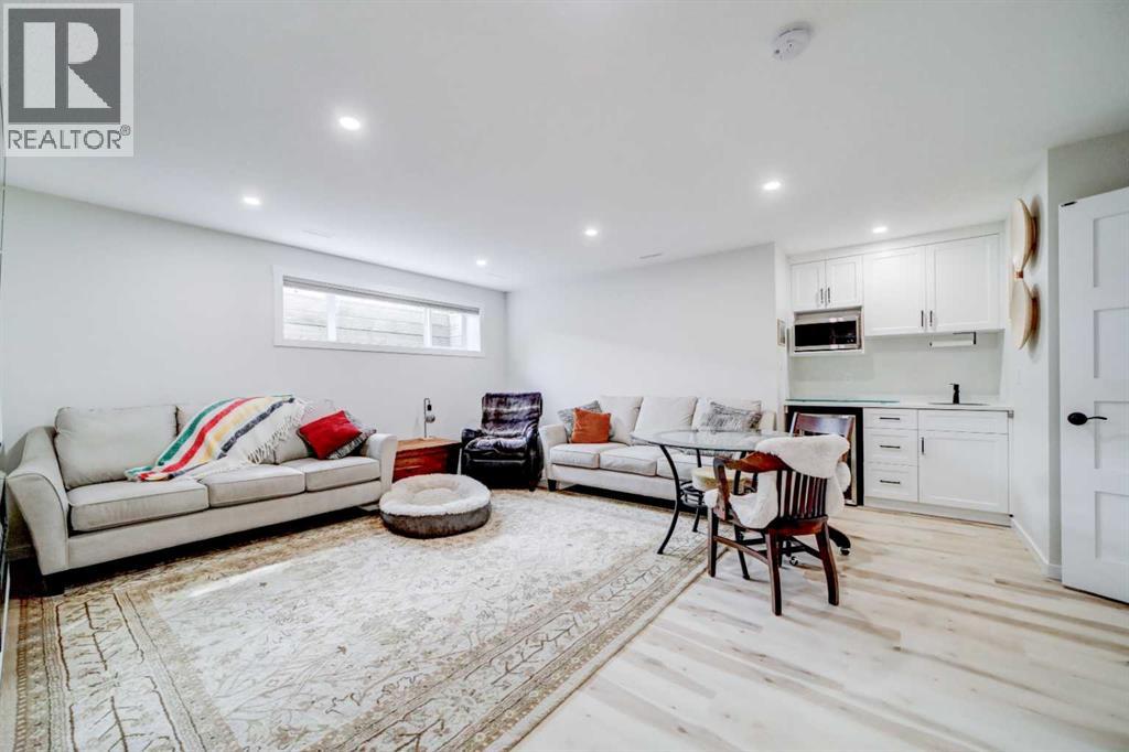 Single Family House Bungalow for Sale in  Mt Sundance Landing W Sunridge Lethbridge 