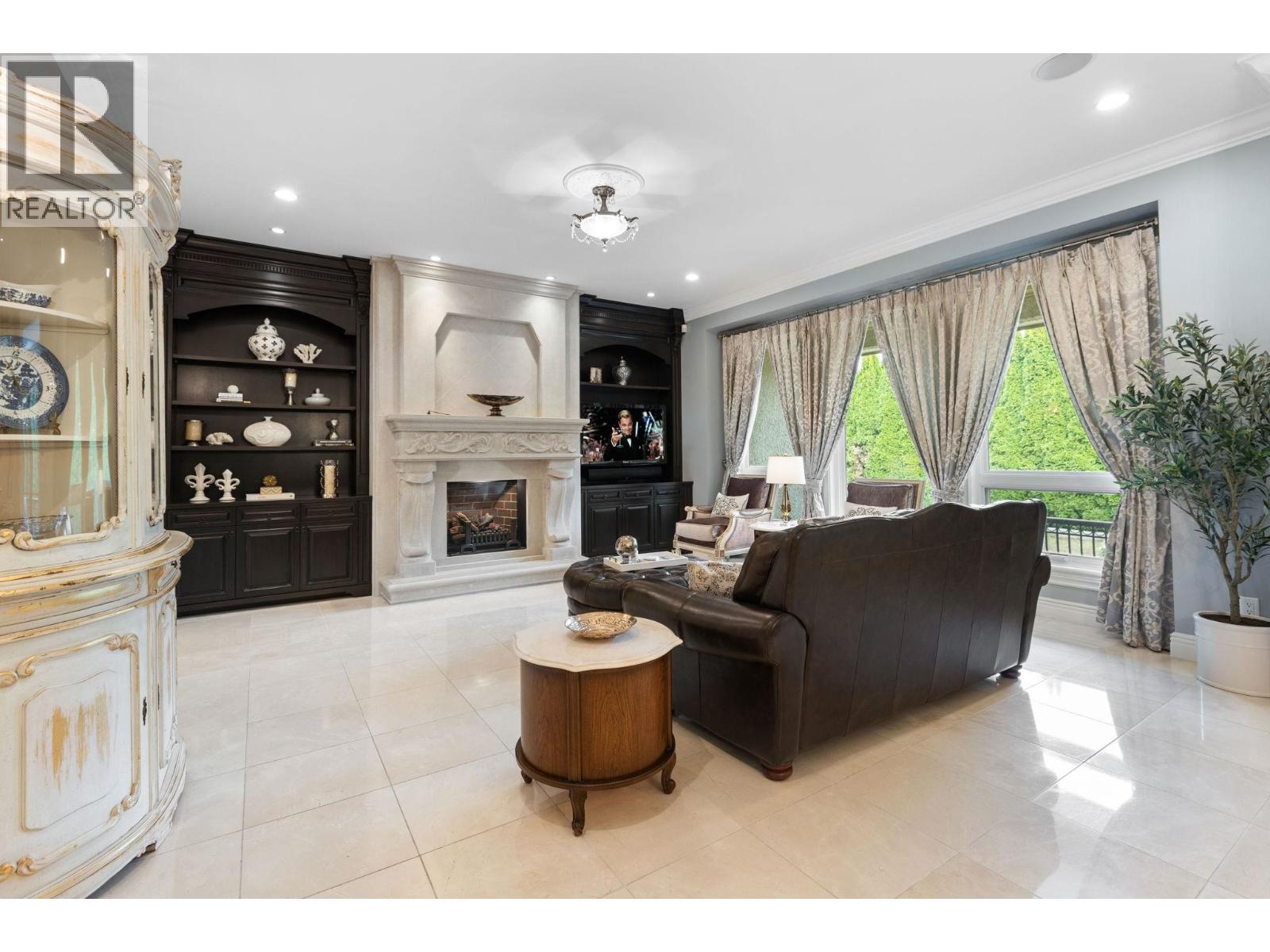 3116 BAINBRIDGE AVENUE, Burnaby