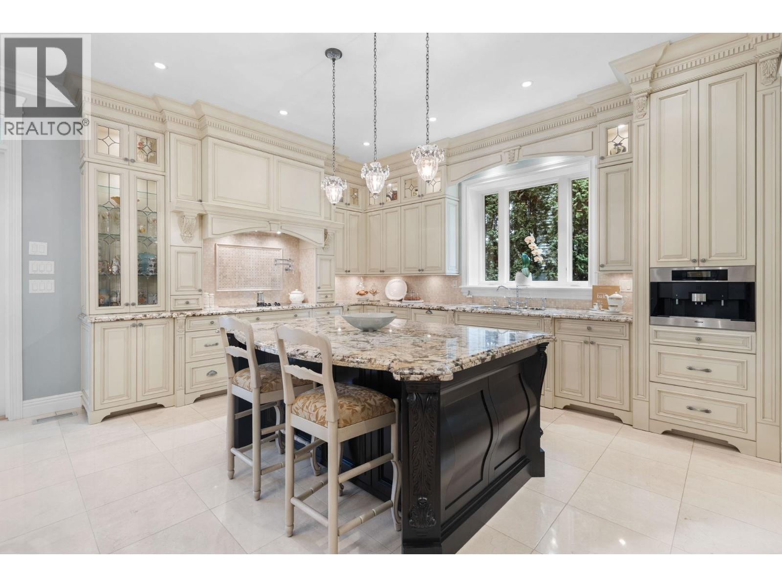 3116 BAINBRIDGE AVENUE, Burnaby