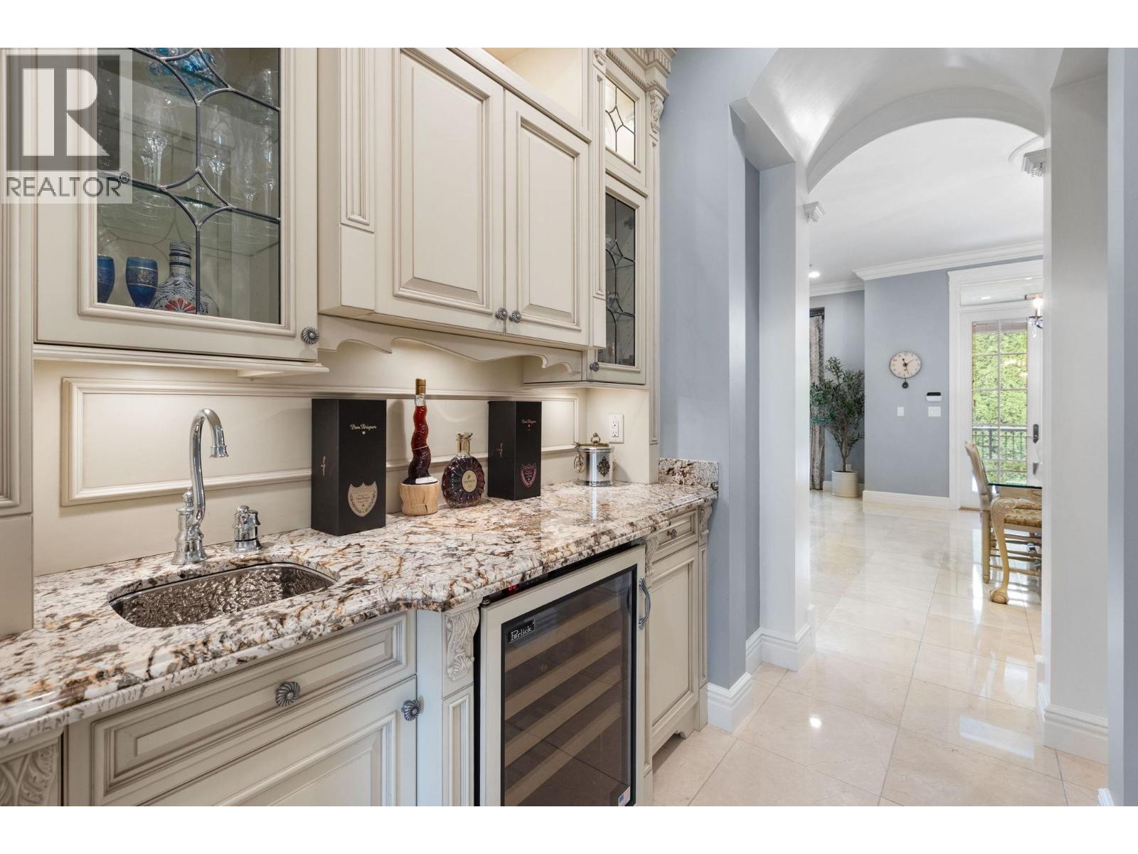 3116 BAINBRIDGE AVENUE, Burnaby