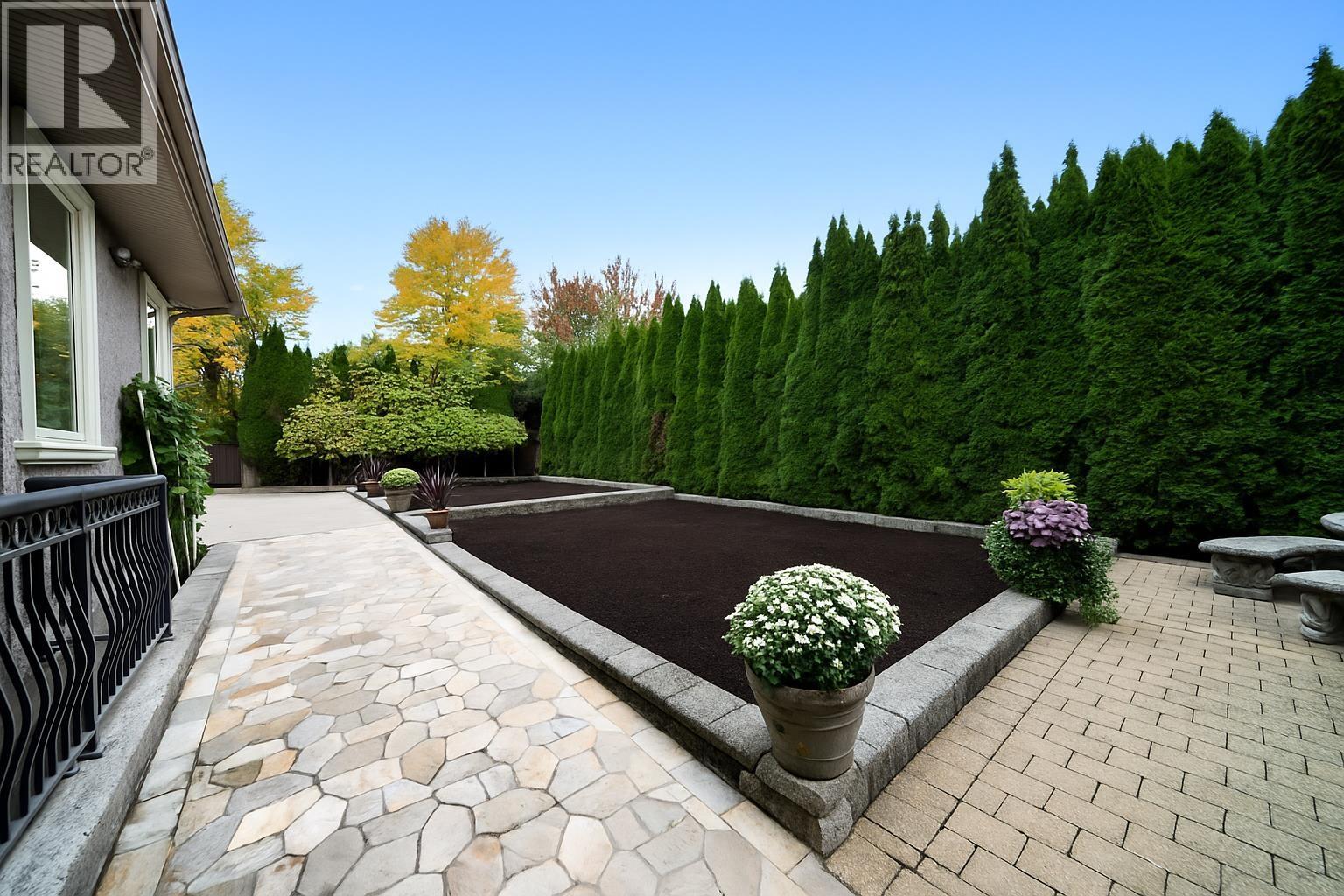 3116 BAINBRIDGE AVENUE, Burnaby