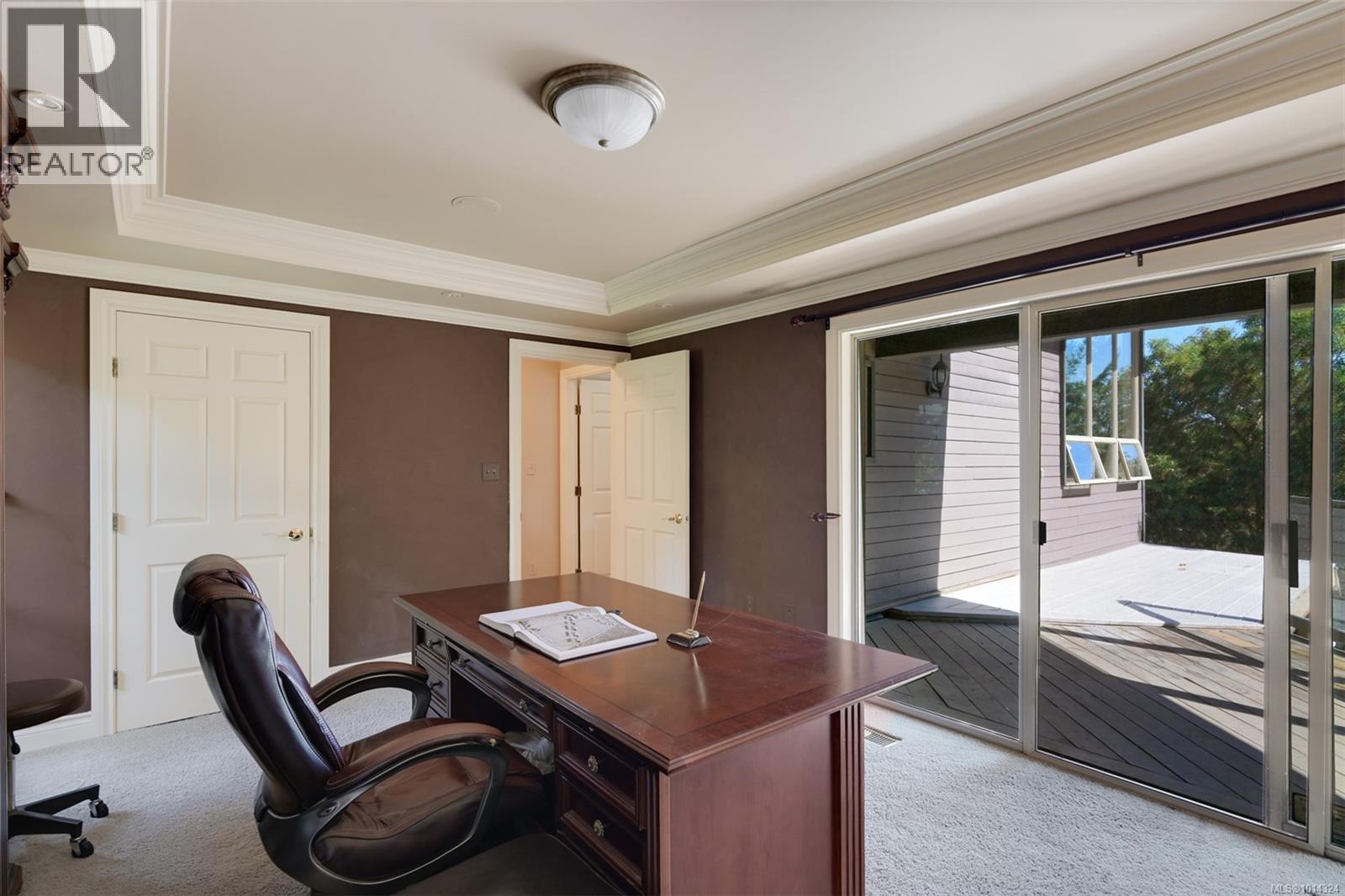 2807 Arbutus Rd, Saanich