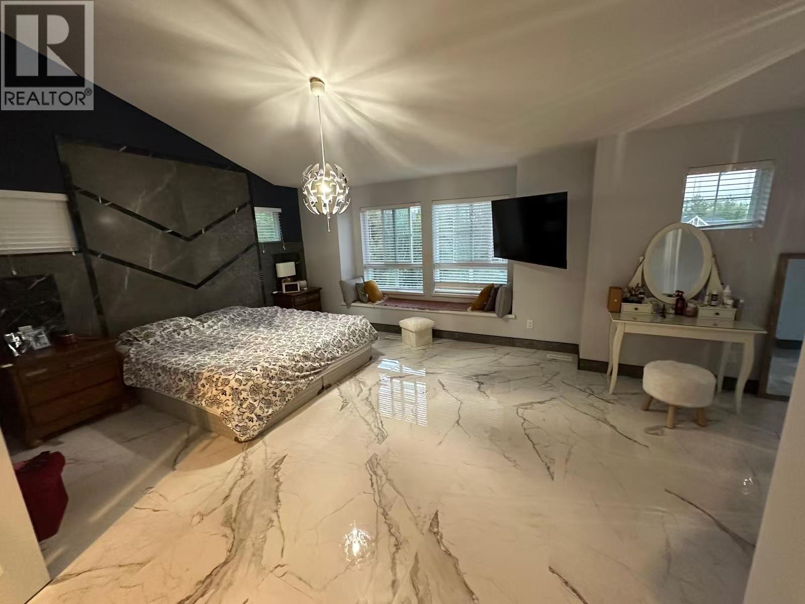 11377 MCDOUGAL STREET, Maple Ridge