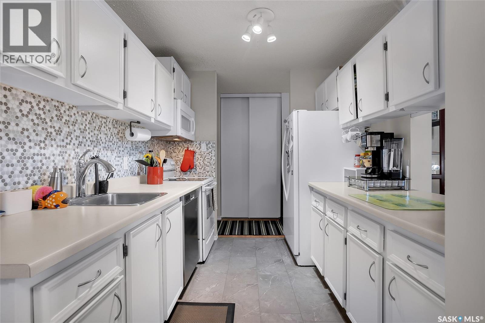 Single Family House Low rise for Sale in B  th STREET E Saskatoon 