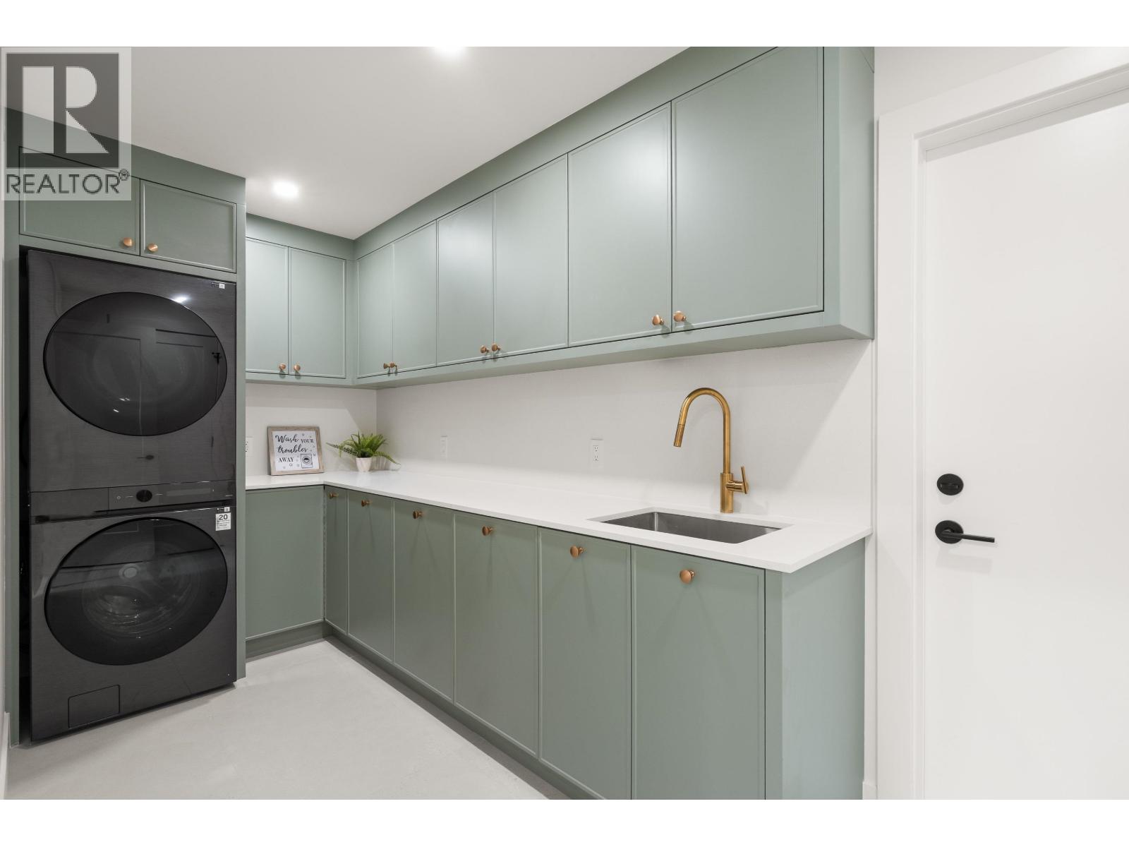 998 50B STREET, Tsawwassen