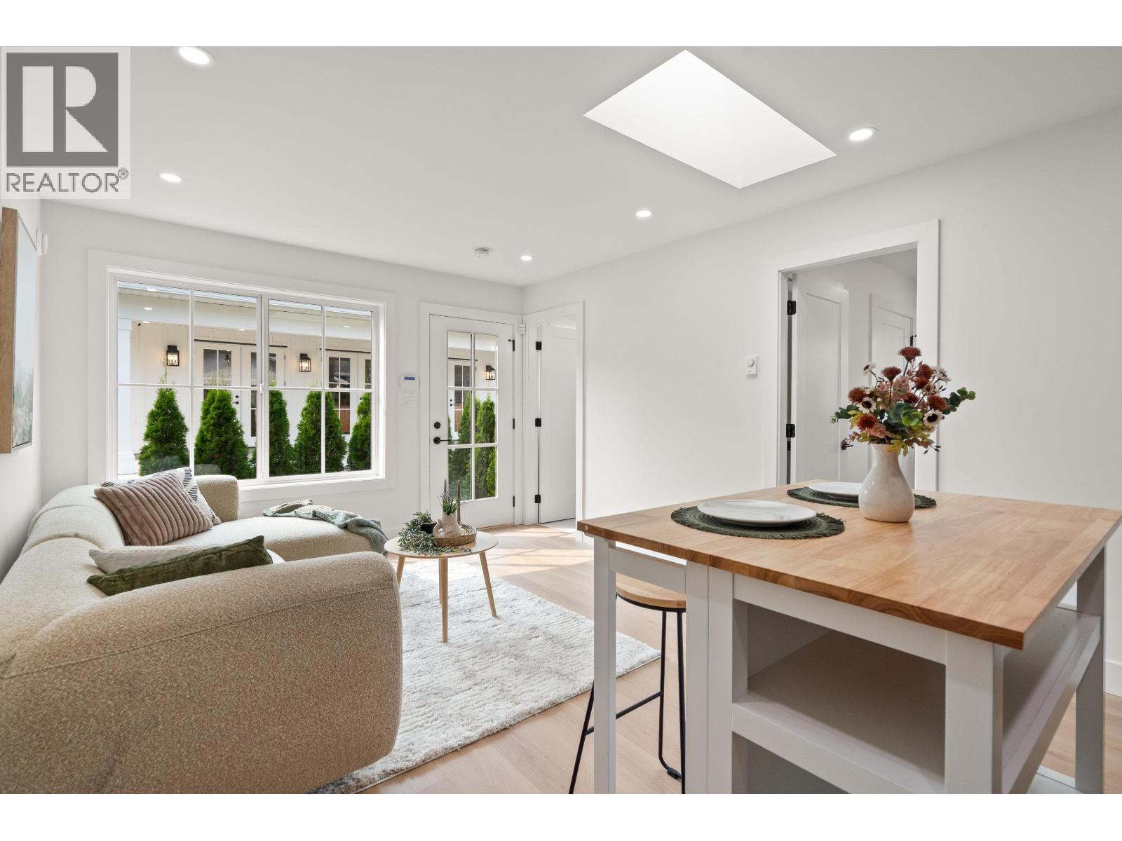 998 50B STREET, Tsawwassen